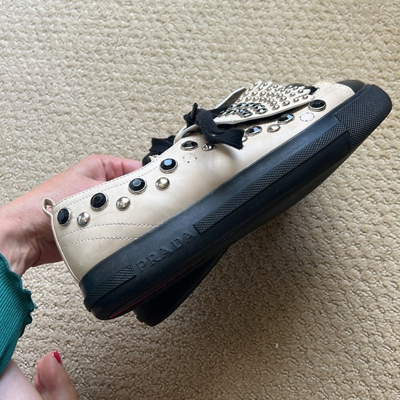 Prada shoes - Picture 3 of 9